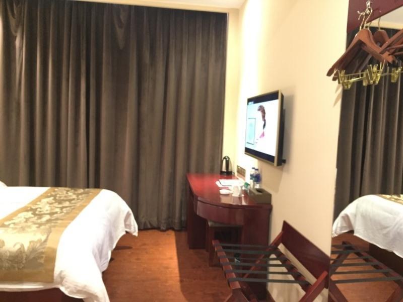 Greentree Inn Henan Hebi Hengshan Road Business Hotel Ngoại thất bức ảnh